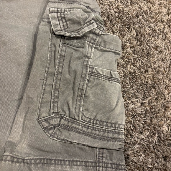 Mens Union Bay Cargo Shorts - Picture 5 of 6